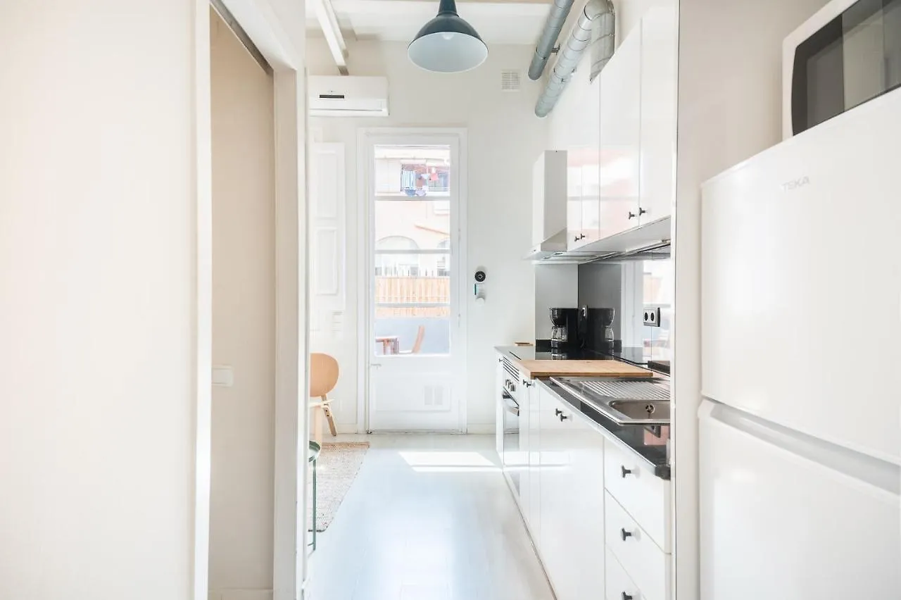 Cozy Apt With Sunny Terrace In The Heart Of Gracia Barcelona Apartment