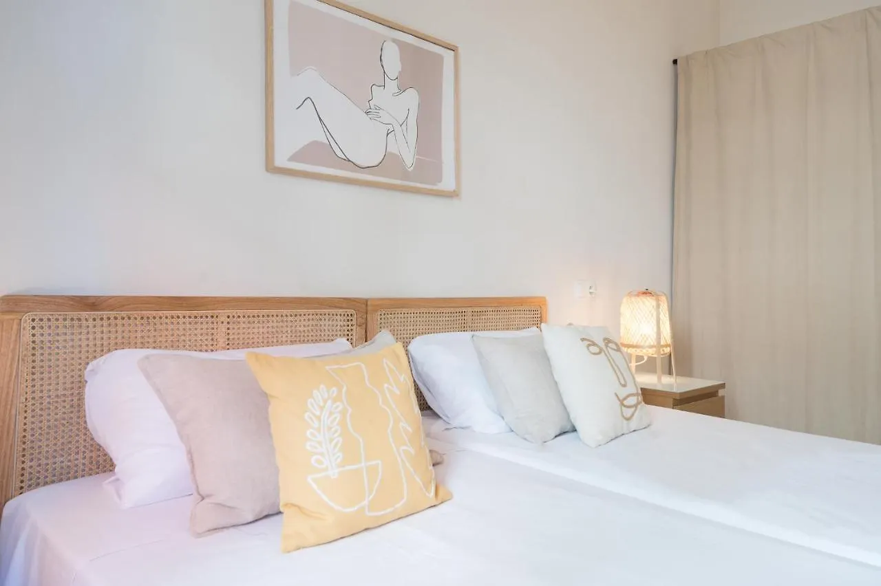 Apartment Cozy Apt With Sunny Terrace In The Heart Of Gracia Barcelona